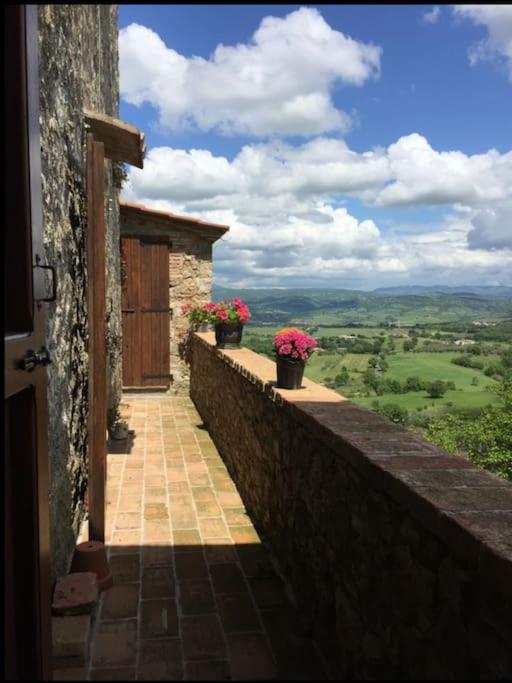 Zauber Im Turm - In Einem Der Schoensten Doerfer Montemerano Εξωτερικό φωτογραφία